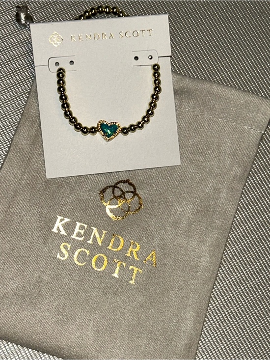 Kendra Scott Jewelry - Kendra Scott Ari Heart stretch bracelet